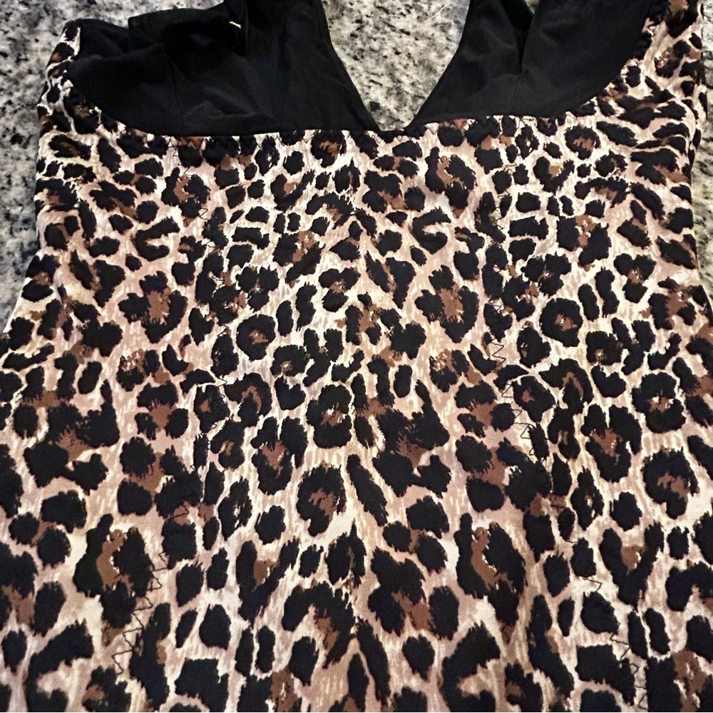 Victoria's Secret So Curvaceous Pushup
Shaping Slip with Panty Size L - Picture 6 of 7